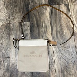 COACH || Crossbody